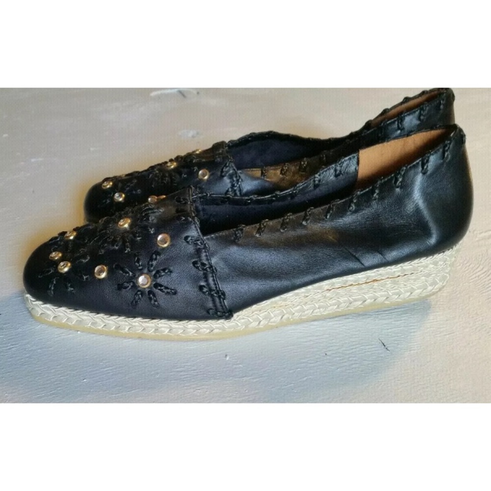 Stuart Weitzman 7.5 Espadrilles with black leather